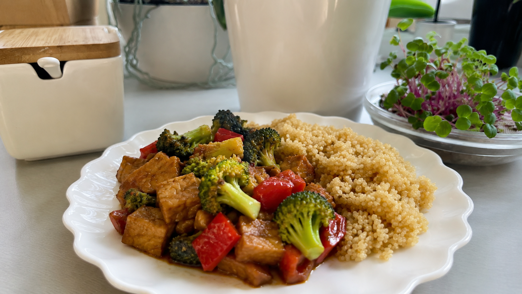 Tempeh so zeleninou na ázijský spôsob
